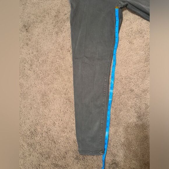 Hudson Skinny Jean - Picture 6 of 6